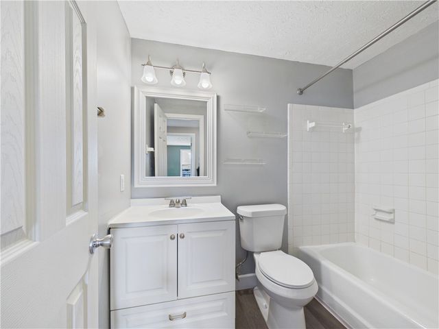 24 Clearfield Drive, Webster, NY 14580