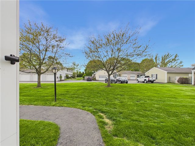 24 Clearfield Drive, Webster, NY 14580