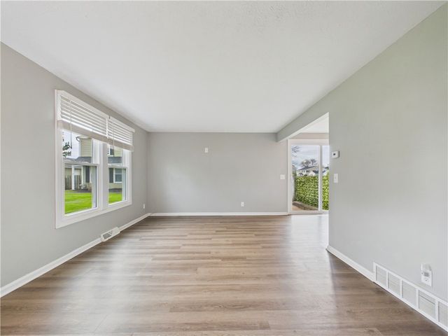 24 Clearfield Drive, Webster, NY 14580