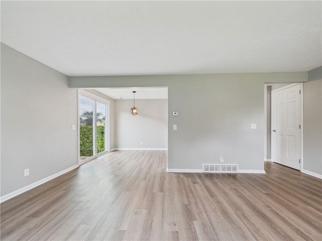 24 Clearfield Drive, Webster, NY 14580