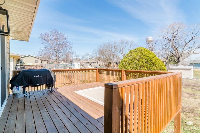 604 Juniper Street, Wakefield, KS 67487