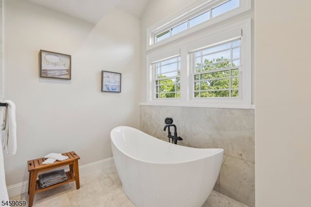 231 Mountain Ave, North Caldwell Boro, NJ 07006
