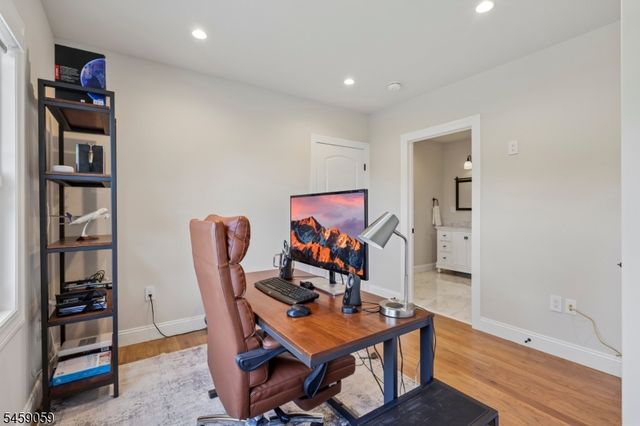 231 Mountain Ave, North Caldwell Boro, NJ 07006