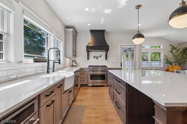 231 Mountain Ave, North Caldwell Boro, NJ 07006