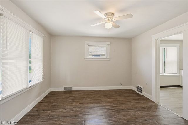 515 E 143rd Street Upstairs, Cleveland, OH 44110