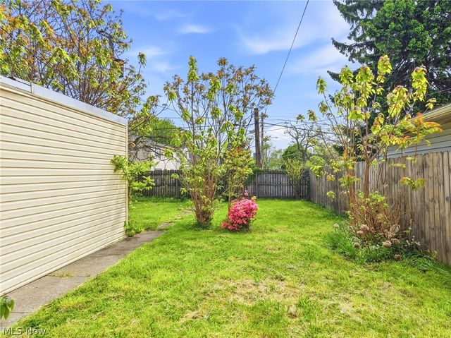 515 E 143rd Street Upstairs, Cleveland, OH 44110