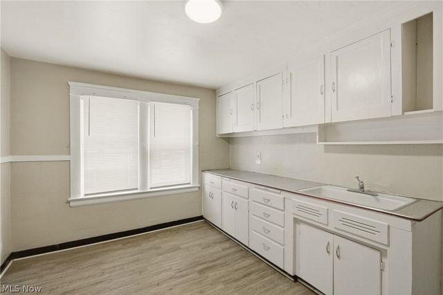 515 E 143rd Street Upstairs, Cleveland, OH 44110