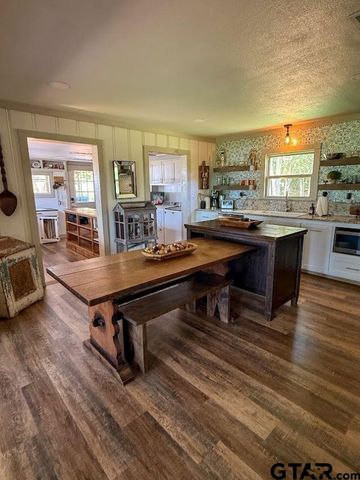 375 County Road 3807, Bullard, TX 75757