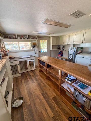 375 County Road 3807, Bullard, TX 75757