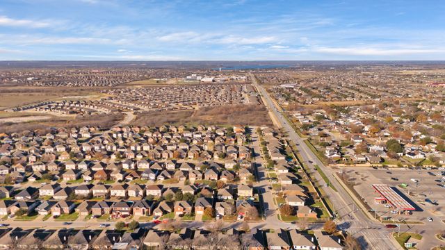 8672 Boswell Meadows Drive, Fort Worth, TX 76179