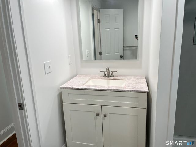 446 Old Stratfield Road, Fairfield, CT 06825