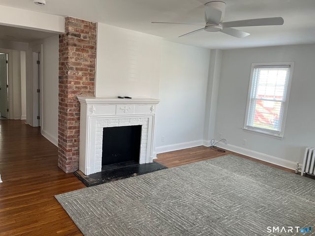 446 Old Stratfield Road, Fairfield, CT 06825