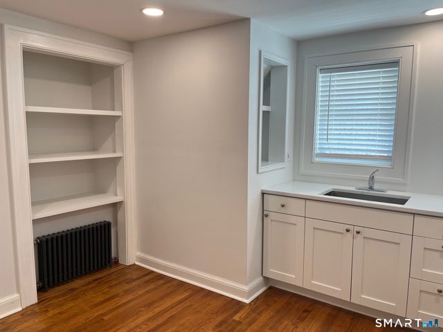 446 Old Stratfield Road, Fairfield, CT 06825