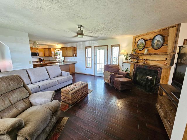 15906 W Deno Rd, Medical Lake, WA 99022