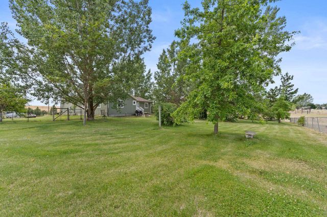 15906 W Deno Rd, Medical Lake, WA 99022
