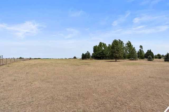 15906 W Deno Rd, Medical Lake, WA 99022