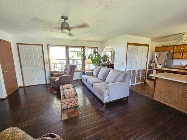 15906 W Deno Rd, Medical Lake, WA 99022