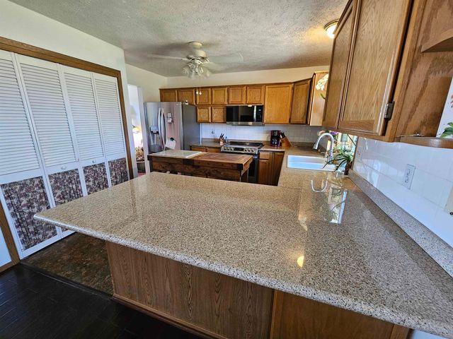 15906 W Deno Rd, Medical Lake, WA 99022