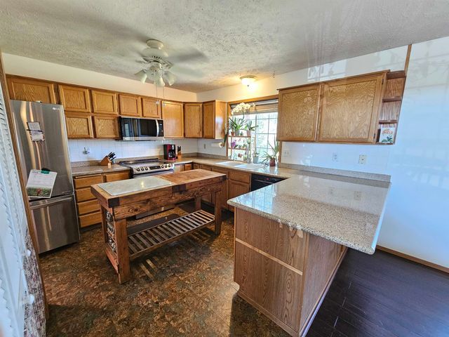 15906 W Deno Rd, Medical Lake, WA 99022