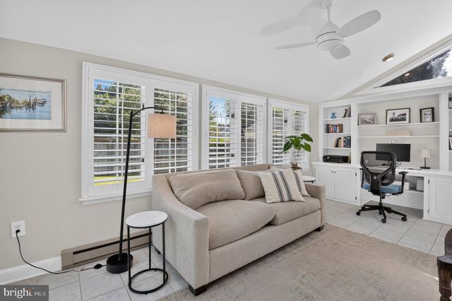 104 WILLIAMSBURG DR, Silver Spring, MD 20901