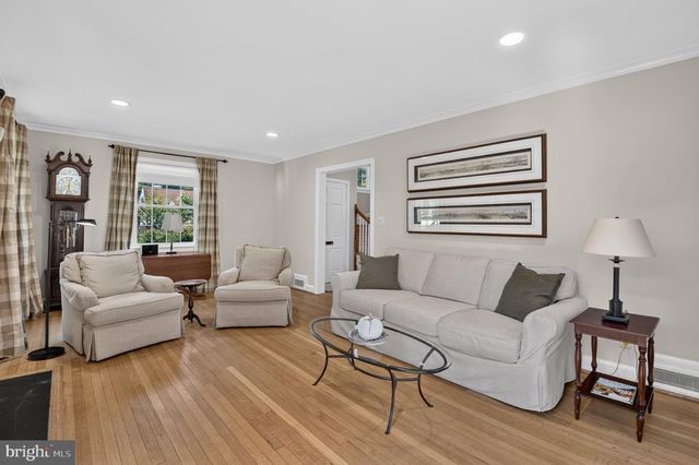 104 WILLIAMSBURG DR, Silver Spring, MD 20901