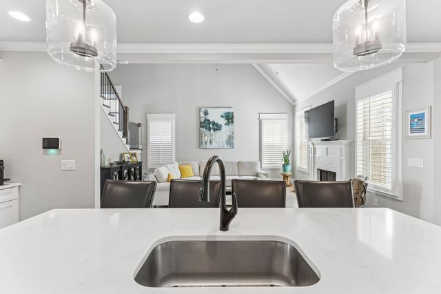 1019 Gadwall Ln, Spring Hill, TN 37174