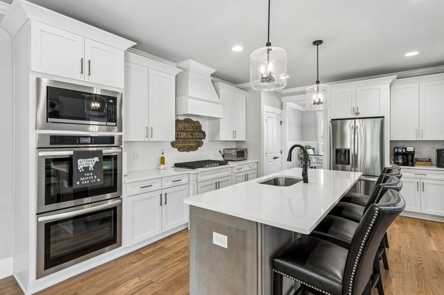 1019 Gadwall Ln, Spring Hill, TN 37174
