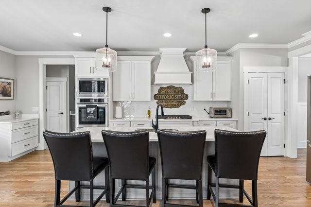 1019 Gadwall Ln, Spring Hill, TN 37174