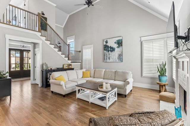 1019 Gadwall Ln, Spring Hill, TN 37174