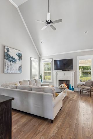 1019 Gadwall Ln, Spring Hill, TN 37174