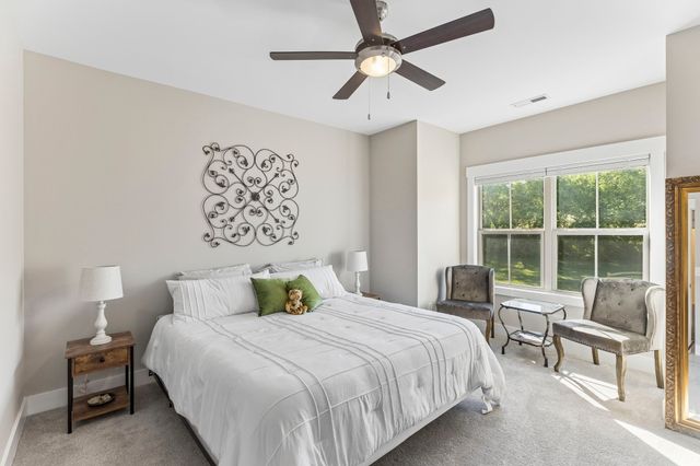 1019 Gadwall Ln, Spring Hill, TN 37174