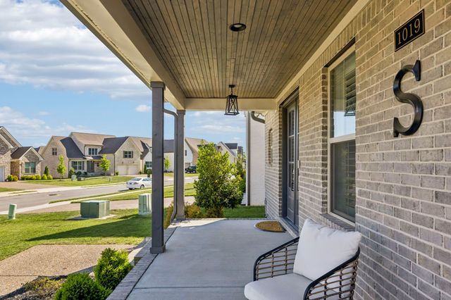 1019 Gadwall Ln, Spring Hill, TN 37174