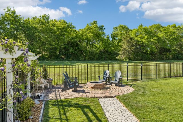 1019 Gadwall Ln, Spring Hill, TN 37174