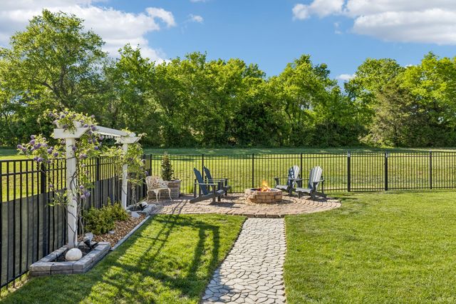 1019 Gadwall Ln, Spring Hill, TN 37174