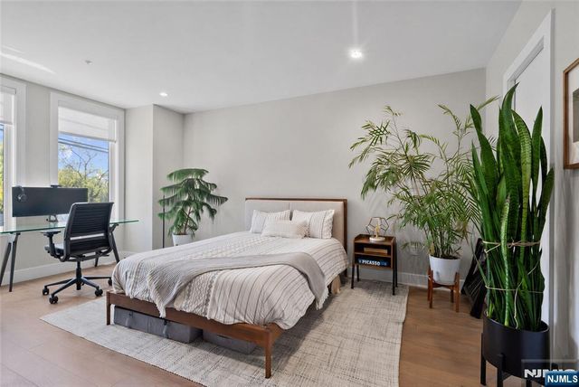 367 Park Avenue, Weehawken, NJ 07086