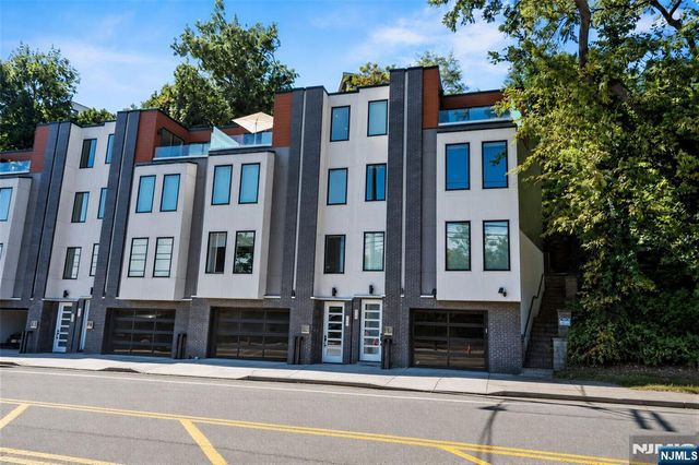 367 Park Avenue, Weehawken, NJ 07086