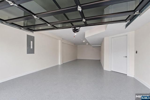 367 Park Avenue, Weehawken, NJ 07086