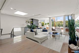 367 Park Avenue, Weehawken, NJ 07086