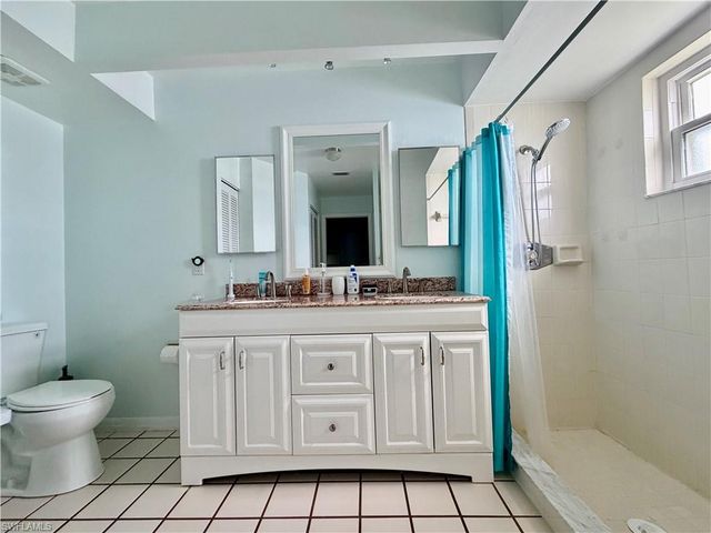 3431 Clubview DR, North Fort Myers, FL 33917