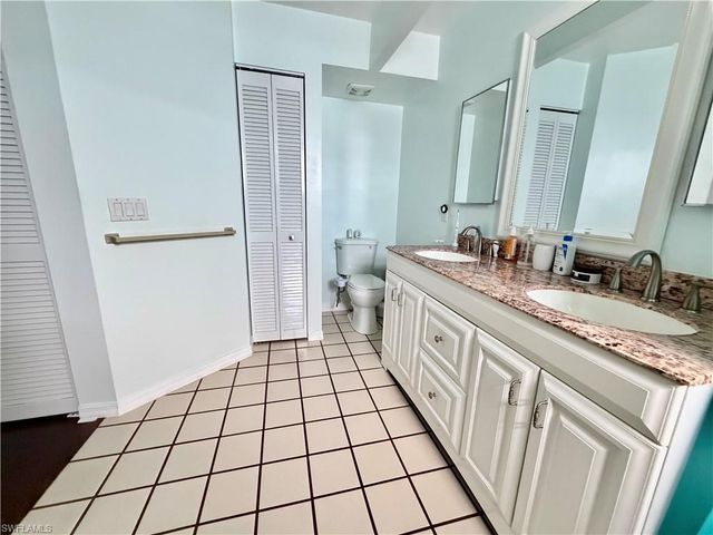 3431 Clubview DR, North Fort Myers, FL 33917
