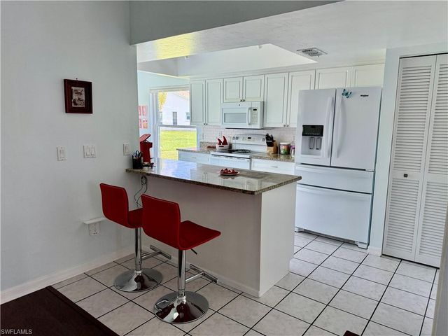 3431 Clubview DR, North Fort Myers, FL 33917