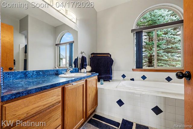 29124 Lesnau Court, Chesterfield, MI 48047