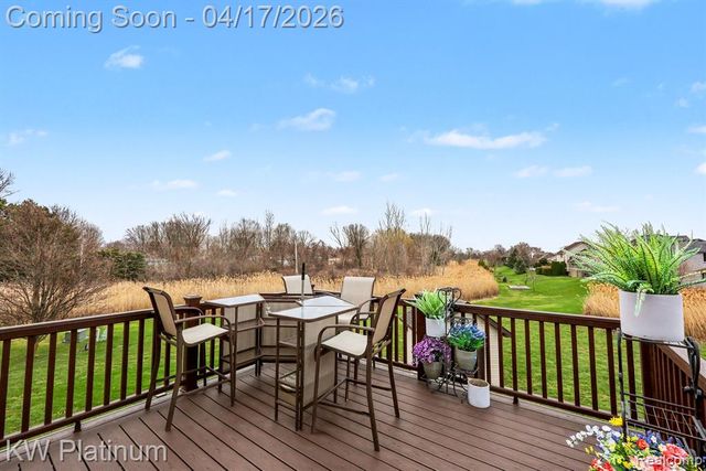29124 Lesnau Court, Chesterfield, MI 48047