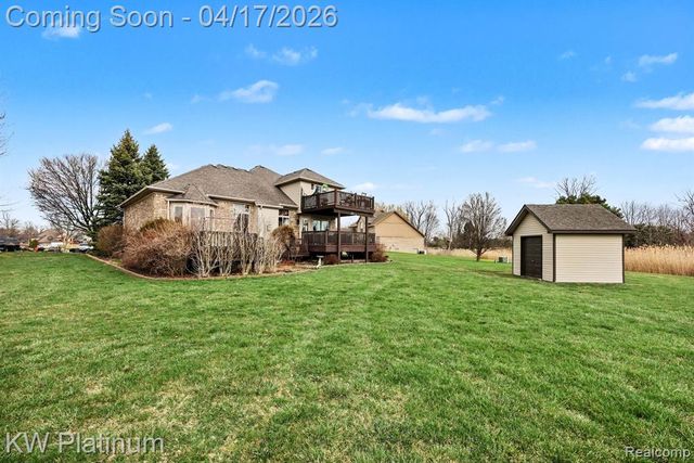 29124 Lesnau Court, Chesterfield, MI 48047