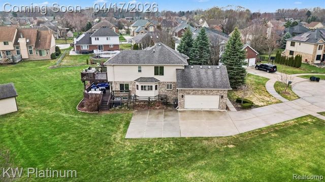 29124 Lesnau Court, Chesterfield, MI 48047