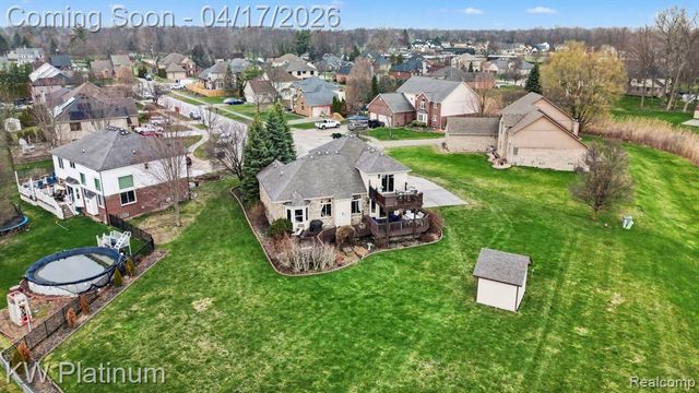 29124 Lesnau Court, Chesterfield, MI 48047