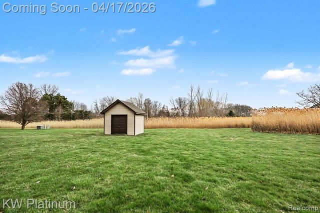 29124 Lesnau Court, Chesterfield, MI 48047