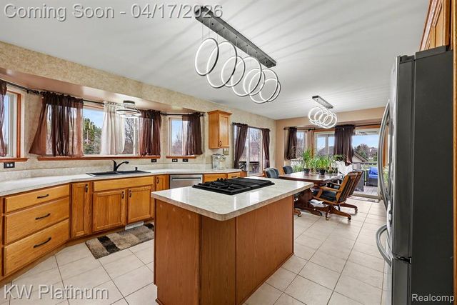 29124 Lesnau Court, Chesterfield, MI 48047