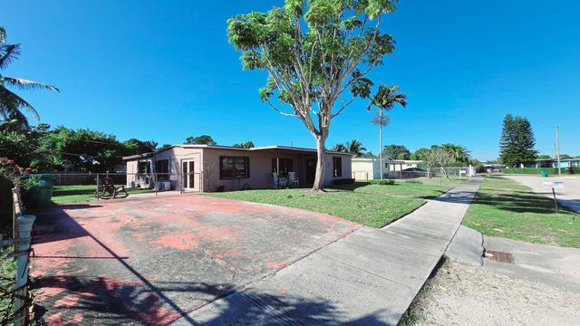 16430 NW 20th Avenue, Miami Gardens, FL 33054