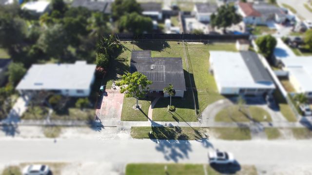 16430 NW 20th Avenue, Miami Gardens, FL 33054